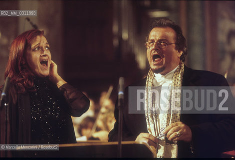 Rome, 1999. italian soprano opera singer Cecilia Gasdia and tenor Pietro Ballo during a rehearsal / Roma, 1999, Il soprano Cecilia Gasdia e il tenore Pietro Ballo durante una prova - ©Marcello Mencarini/Rosebud2