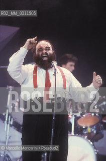 Sanremo Music Festival 1985. Francesco Di Giacomo, lead singer of the progressive rock band Banco del Mutuo Soccorso, performing the song Grande Joe / Festival di Sanremo 1985. Francesco Di Giacomo del gruppo Banco del Mutuo Soccorso canta la canzone Grande Joe - ©Marcello Mencarini/Rosebud2