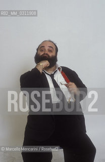 Sanremo Music Festival 1985. Francesco Di Giacomo, lead singer of the progressive rock band Banco del Mutuo Soccorso, at the Festival with the song Grande Joe / Festival di Sanremo 1985. Francesco Di Giacomo del gruppo Banco del Mutuo Soccorso, al Festival con la canzone Grande Joe - ©Marcello Mencarini/Rosebud2