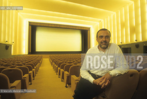 Venice Lido, 1999. Venice Film Festival director Alberto Barbera in the Sala Grande (great hall) of the Cinema Palace / Lido di Venezia, 1999. Il direttore della Mostra del Cinema di Venezia Alberto Barbera nella Sala grande del Palazzo del Cinema - ©Marcello Mencarini/Rosebud2