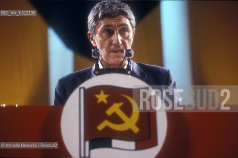 Rome, October 1990. Italian Communist politician Antonio Bassolino making a speech at the Planning Conference of his Party (PCI) / Roma, ottobra 1990. Il politico comumnista Antonio Bassolino fa un discorso durante la Conferenza programmatica del suo partito (PCI) - ©Marcello Mencarini/Rosebud2