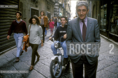 Naples, 1993. Italian politician Antonio Bassolino, next mayor of the city, shortly before to be elected mayor of the city  / Napoli, 1993. Il politico Antonio Bassolino, poco prima di essere eletto sindaco della città - ©Marcello Mencarini/Rosebud2