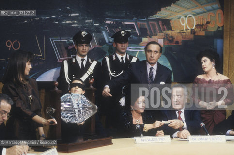Rome, 1991. Italian TV presenter Pippo Baudo and showgirl Marisa Laurito during the TV program Lotteria Italia / Rome, 1991. Il presentatore TV Pippo Baudo e la showgirl Marisa Laurito duramnte la trasmissione Lotteria Italia - ©Marcello Mencarini/Rosebud2