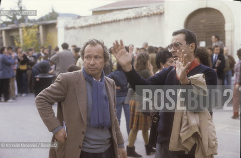 Laquila, about 1985. Director of photography Etienne Becker and Marcello Gatti hold a workshop at the Festival Una città in cinema (a Town in Cinema) / LAquila, 1985 circa. I direttori della fotografia Etienne Becker and Marcello Gatti durante un worksop al Festival Una città in Cinema - ©Marcello Mencarini/Rosebud2