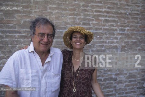 Venice, 1995. Italian composer Luciano Berio and his wife, musicologist Talia Pecker / Venezia, 1995. Il compositore Luciano Berio e sua moglie, la musicologa Talia Pecker - ©Marcello Mencarini/Rosebud2