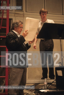 Paris, June 1995. Italian composer Luciano Berio at IRCAM  (Institut de Recherche et Coordination Acoustique/Musique) during a rehearsal of his 12th Sequence directed by David Robertson, with him in the picture / Parigi, giugno 1995. Il compositore Luciano Berio allIRCAM (Institut de Recherche et Coordination Acoustique/Musique) durante una prova della sua XII Sequenza diretta da David Robertson, con lui nella foto - ©Marcello Mencarini/Rosebud2
