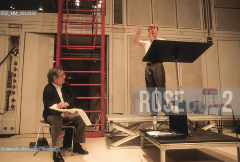 Paris, June 1995. Italian composer Luciano Berio at IRCAM  (Institut de Recherche et Coordination Acoustique/Musique) during a rehearsal of his 12th Sequence directed by David Robertson, with him in the picture / Parigi, giugno 1995. Il compositore Luciano Berio allIRCAM (Institut de Recherche et Coordination Acoustique/Musique) durante una prova della sua XII Sequenza diretta da David Robertson, con lui nella foto - ©Marcello Mencarini/Rosebud2