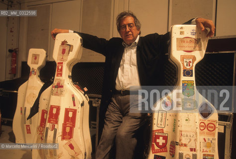 Paris, 1995. Italian composer Luciano Berio at IRCAM (Institut de Recherche et Coordination Acoustique/Musique) / Parigi, 1995. Il compositore Luciano Berio allIRCAM (Institut de Recherche et Coordination Acoustique/Musique) - ©Marcello Mencarini/Rosebud2