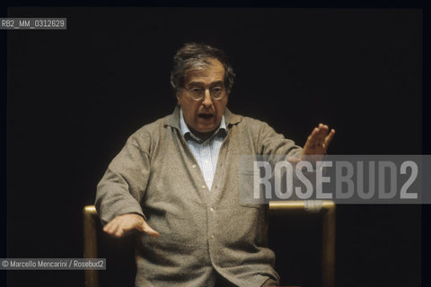 Rome, Auditorium Pio XII, 1995. Italian composer Luciano berio conducting / Roma, Auditorium Pio XII, 1995. Il compositore Luciano Berio mentre dirige - ©Marcello Mencarini/Rosebud2