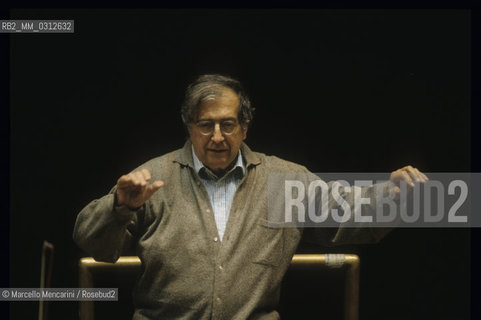 Rome, Auditorium Pio XII, 1995. Italian composer Luciano berio conducting / Roma, Auditorium Pio XII, 1995. Il compositore Luciano Berio mentre dirige - ©Marcello Mencarini/Rosebud2