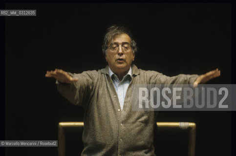 Rome, Auditorium Pio XII, 1995. Italian composer Luciano berio conducting / Roma, Auditorium Pio XII, 1995. Il compositore Luciano Berio mentre dirige - ©Marcello Mencarini/Rosebud2