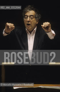 Siena 1995. Italian composer Luciano Berio conducting / Siena 1995. Il compositore Luciano Berio mentre dirige - ©Marcello Mencarini/Rosebud2