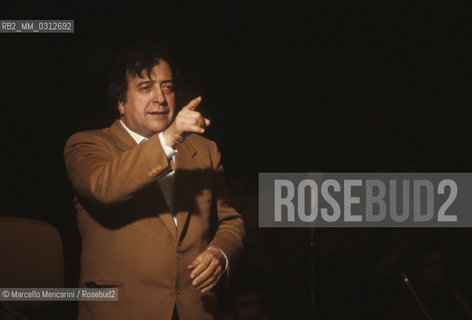 Italian composer Luciano Berio conducting (about 1982)  / Il compositore Luciano Berio mentre dirige (1982 circa) - ©Marcello Mencarini/Rosebud2