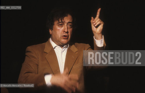 Italian composer Luciano Berio conducting (about 1982)  / Il compositore Luciano Berio mentre dirige (1982 circa) - ©Marcello Mencarini/Rosebud2