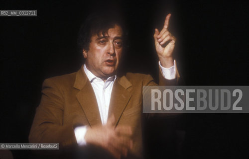 Italian composer Luciano Berio conducting (about 1982)  / Il compositore Luciano Berio mentre dirige (1982 circa) - ©Marcello Mencarini/Rosebud2