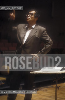 Florence, Teatro Comunale, about 1982. Italian composer Luciano Berio conducting / Firenze, Teatro Comunale, 1982 circa. Il compositore Luciano Berio mentre dirige - ©Marcello Mencarini/Rosebud2