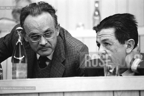Rome, 1979, 15th National Congress of the Italian Communist Party. Politician member of the party Giovanni Berlinguer and his brother Enrico Berlinguer, secretary of the same Party / Roma, 1979. XXv° Congresso del partito Comunista Italiano. Il politico membro del partito Giovanni Berlinguer e suo fratello Enrico Berlinguer, segretario del partito - ©Marcello Mencarini/Rosebud2