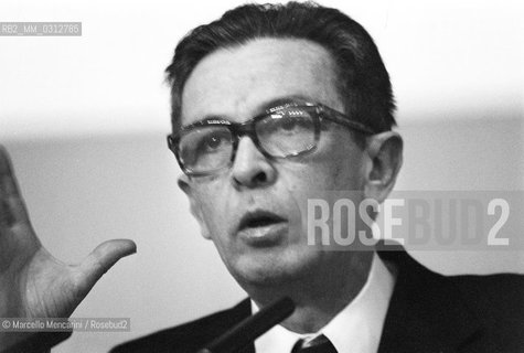 Rome, 1979, 15th National Congress of the Italian Communist Party. Secretary Enrico Berlinguer making a speach / Roma, 1979. XXv° Congresso del partito Comunista Italiano. Il segretario Enrico Berlinguer mentre fa un discorso - ©Marcello Mencarini/Rosebud2