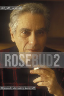 Rome 1987. Italian movie critic Guglielmo Biraghi in his house / Roma 1987. Il critico cinematografico Guglielmo Biraghi nella sua casa - ©Marcello Mencarini/Rosebud2