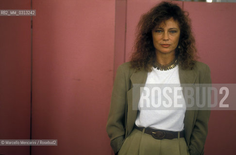 Venice Lido, Venice Film Festival 1989. British actress Jacqueline Bisset, starring in Scenes from the Class Struggle in Beverly Hills directed by Paul Bartel and presented at the Festival /Lido di Venezia, Mostra del Cinema di Venezia 1989. Lattrice Jacqueline Bisset, protagonista di Scene di lotta di classe a Beverly Hills, diretto da Paul Bartel e presentato alla Mostra - ©Marcello Mencarini/Rosebud2