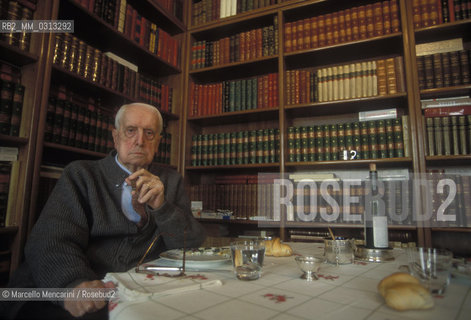 Milan, 1995. Italian literary critic Carlo Bo in his home / Milano, 1995. Il critico letterario Carlo Bo nella sua casa - ©Marcello Mencarini/Rosebud2