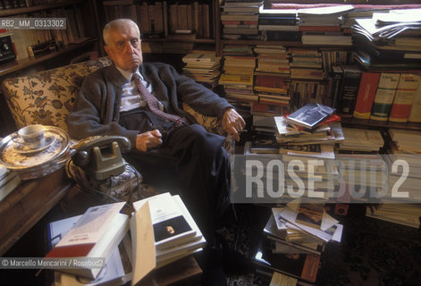 Milan, 1995. Italian literary critic Carlo Bo in his home / Milano, 1995. Il critico letterario Carlo Bo nella sua casa - ©Marcello Mencarini/Rosebud2
