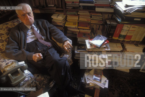 Milan, 1995. Italian literary critic Carlo Bo in his home / Milano, 1995. Il critico letterario Carlo Bo nella sua casa - ©Marcello Mencarini/Rosebud2