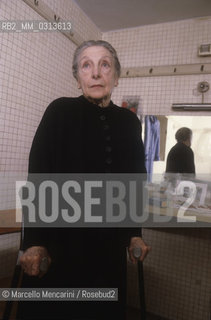 Rome, 1985. Italian actress Paola Borboni in her dressing room before performing / Roma, 1985. Lattrice Paola Borboni nel suo camerino prima di entrare in scena - ©Marcello Mencarini/Rosebud2