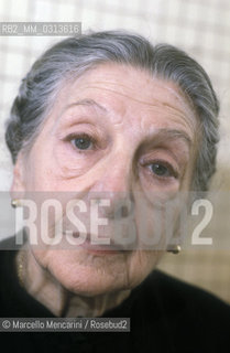 Rome, 1985. Italian actress Paola Borboni in her dressing room before performing / Roma, 1985. Lattrice Paola Borboni nel suo camerino prima di entrare in scena - ©Marcello Mencarini/Rosebud2
