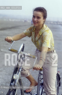 Venice Lido, about 1980. Italian actress Giulia Boschi / Lido di Venezia, 1980 circa. Lattrice Giulia Boschi - ©Marcello Mencarini/Rosebud2