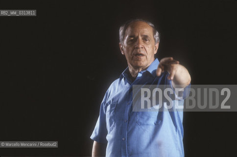 French composer and conductor Pierre Boulez during a rehearsal (about 1990) / Il compositore e direttore dorchestra Pierre Boulez durante una prova (1990 circa) - ©Marcello Mencarini/Rosebud2