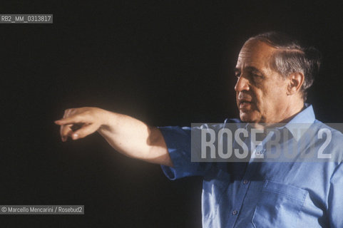French composer and conductor Pierre Boulez during a rehearsal (about 1990) / Il compositore e direttore dorchestra Pierre Boulez durante una prova (1990 circa) - ©Marcello Mencarini/Rosebud2