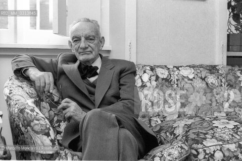 Rome, 1980. Swiss-born Italian pharmacologist Daniel Bovet, who won the 1957 Nobel Prize in Physiology or Medicine for his discovery of drugs that block the actions of specific neurotransmitters / Roma, 1980. Il farmacologo svizzero, naturalizzato italiano, Daniel Bovet, vincitore nel 1957 del premio Nobel per la Medicina e la Fisiologia - ©Marcello Mencarini/Rosebud2