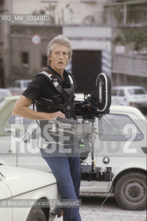 LAquila, about 1985. Inventor of the Steadicam, cameraman Garrett Brown, holds a workshop at the Festival Una città in cinema (a Town in Cinema) / LAquila, 1985 circa. Linventore della Steadicam,  il cameraman Garrett Brown, durante un workshop al Festival Una città in Cinema - ©Marcello Mencarini/Rosebud2