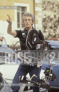 LAquila, about 1985. Inventor of the Steadicam, cameraman Garrett Brown, holds a workshop at the Festival Una città in cinema (a Town in Cinema) / LAquila, 1985 circa. Linventore della Steadicam,  il cameraman Garrett Brown, durante un workshop al Festival Una città in Cinema - ©Marcello Mencarini/Rosebud2