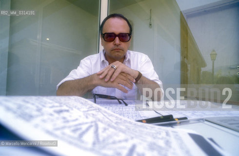 Genazzano (Rome), 1988. Italian composer Sylvano Bussotti at home / Genazzano (Roma), 1988. Il compositore Sylvano Bussotti nella sua casa - ©Marcello Mencarini/Rosebud2