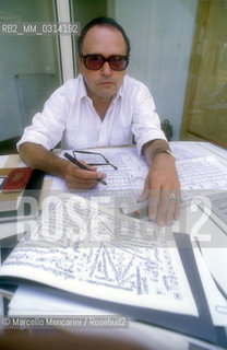 Genazzano (Rome), 1988. Italian composer Sylvano Bussotti at home / Genazzano (Roma), 1988. Il compositore Sylvano Bussotti nella sua casa - ©Marcello Mencarini/Rosebud2
