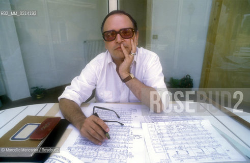 Genazzano (Rome), 1988. Italian composer Sylvano Bussotti at home / Genazzano (Roma), 1988. Il compositore Sylvano Bussotti nella sua casa - ©Marcello Mencarini/Rosebud2