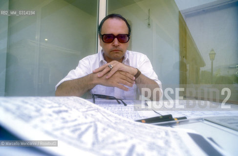Genazzano (Rome), 1988. Italian composer Sylvano Bussotti at home / Genazzano (Roma), 1988. Il compositore Sylvano Bussotti nella sua casa - ©Marcello Mencarini/Rosebud2