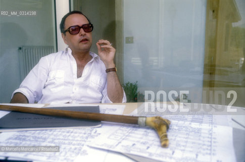Genazzano (Rome), 1988. Italian composer Sylvano Bussotti at home / Genazzano (Roma), 1988. Il compositore Sylvano Bussotti nella sua casa - ©Marcello Mencarini/Rosebud2