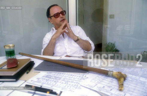 Genazzano (Rome), 1988. Italian composer Sylvano Bussotti at home / Genazzano (Roma), 1988. Il compositore Sylvano Bussotti nella sua casa - ©Marcello Mencarini/Rosebud2