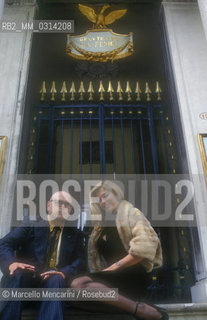 Venice Biennale of Music 1991. Italian composer Sylvano Bussotti and porn star Moana Pozzi in front of the Theater La Fenice  / Biennale Musica di Venezia 1991. Il compositore Sylvano Bussotti con la porno star Moana Pozzi davanti al Teatro La Fenice - ©Marcello Mencarini/Rosebud2