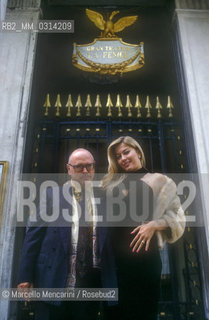 Venice Biennale of Music 1991. Italian composer Sylvano Bussotti and porn star Moana Pozzi in front of the Theater La Fenice  / Biennale Musica di Venezia 1991. Il compositore Sylvano Bussotti con la porno star Moana Pozzi davanti al Teatro La Fenice - ©Marcello Mencarini/Rosebud2