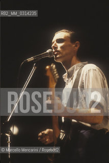 Bologna, 1981. David Byrne performing with the Talking Heads / Bologna, 1981. David Byrne in concerto con i Talking Heads - ©Marcello Mencarini/Rosebud2