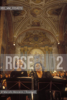 Rome, Saint Marys of the Angels and rhe Martyrs Basilica, 1999. Soprano Montserrat Caballé and her daughter Montserrat Martì performing together / Roma, Basilica di Santa Maria degli angeli e dei martiri, 1999. Il soprano Montserrat Caballè e sua figlia Montserrat Martì cantano insieme - ©Marcello Mencarini/Rosebud2