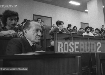 Rome, 1979. Italian economist Federico Caffè in a classroom of La Sapienza University where he taught at that time / Roma, 1979. Leconomista Federico Caffè in unaula dellUniversità La Sapienza dove allora insegnava - ©Marcello Mencarini/Rosebud2