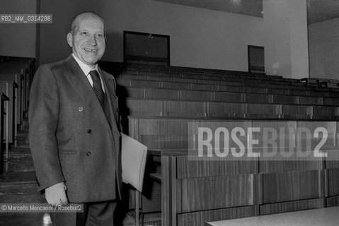 Rome, 1979. Italian economist Federico Caffè in a classroom of La Sapienza University where he taught at that time / Roma, 1979. Leconomista Federico Caffè in unaula dellUniversità La Sapienza dove allora insegnava - ©Marcello Mencarini/Rosebud2