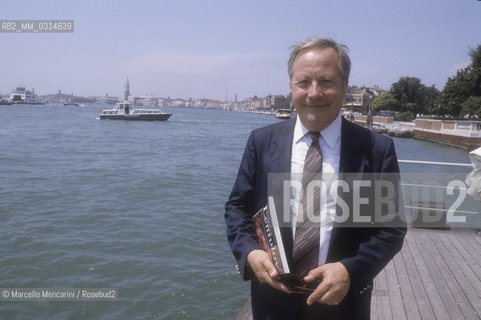 Venice Art Biennale 1988. Giovanni Carandente, director of Biennale Visual Arts / Biennale Arte di Venezia 1988. Giovanni Carandente, direttore del settore arti visive - ©Marcello Mencarini/Rosebud2