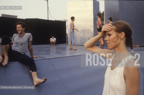 Rome, about 1980. American contemporary dance choreographer, performer, and poet Carolyn Carlson during a rehearsal / Roma, 1980 circa. La coreografa, danzatrice e poetessa Carolyn Carlson durante una prova - ©Marcello Mencarini/Rosebud2