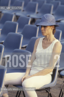 Rome, about 1980. American contemporary dance choreographer, performer, and poet Carolyn Carlson during a rehearsal / Roma, 1980 circa. La coreografa, danzatrice e poetessa Carolyn Carlson durante una prova - ©Marcello Mencarini/Rosebud2